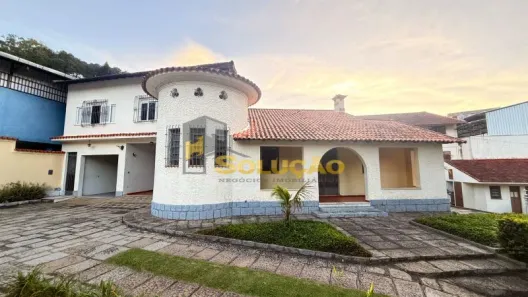 Casa com 5 Quartos para alugar, 365m² no Barra do Imbuí, Teresópolis