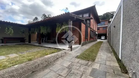 Casa com 4 Quartos para venda ou aluguel, 283m² no Tijuca, Teresópolis