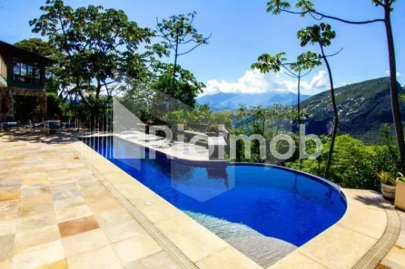 Casa com 5 Quartos à venda, 700m² no Araras, Petrópolis