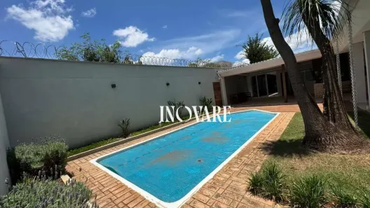 Imóvel Comercial para venda ou aluguel, 242m² no Brasil, Uberlândia