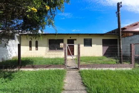 Casa com 3 Quartos para alugar, 80m² no Harmonia, Canoas