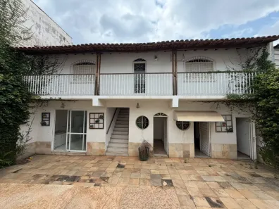 Casa com 3 Quartos para alugar, 360m² no Santa Amélia, Belo Horizonte