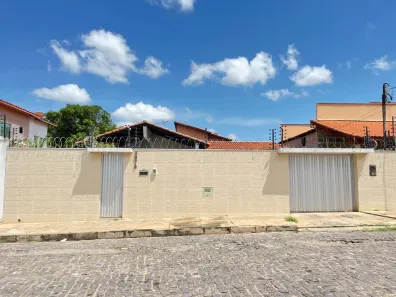 Casa com 4 Quartos à venda, 450m² no Santa Isabel, Teresina