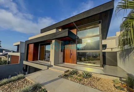 Casa com 3 Quartos à venda, 353m² no Pedra Branca, Palhoça