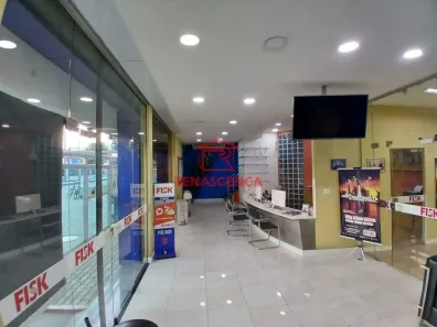 Prédio Comercial para alugar, 650m² no Taquara, Rio de Janeiro
