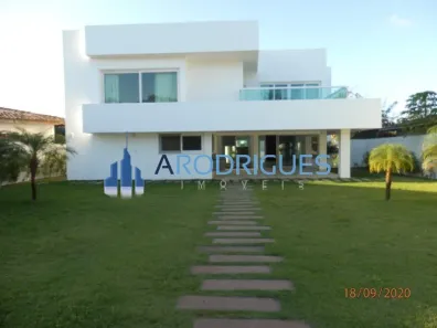 Casa de Condomínio com 4 Quartos para alugar, 1500m² no Piatã, Salvador
