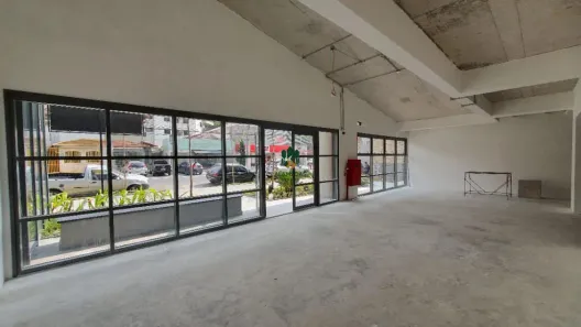 Ponto Comercial para alugar, 390m² no Campo Belo, São Paulo