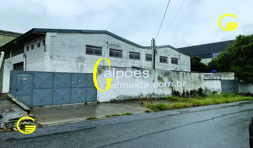 Galpão/Depósito/Armazém para alugar, 700m² no Jardim Nina (Fazendinha), Santana de Parnaíba