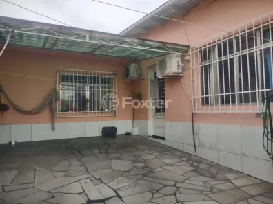 Casa com 3 Quartos à venda, 200m² no Cavalhada, Porto Alegre