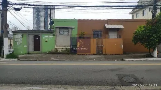 Casa com 2 Quartos para alugar, 299m² no Cidade Ademar, São Paulo
