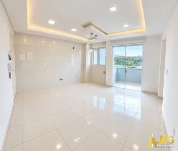 Apartamento com 2 Quartos para alugar, 65m² no Tabuleiro, Camboriú