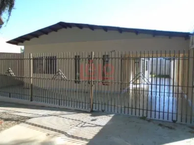 Casa com 3 Quartos para alugar, 226m² no Jardim Los Angeles, Maringá