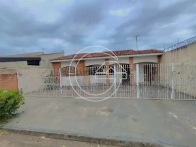 Casa com 3 Quartos à venda, 120m² no Centro, Marília