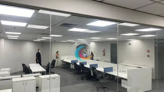 Sala Comercial para alugar, 208m² no Vila Olímpia, São Paulo