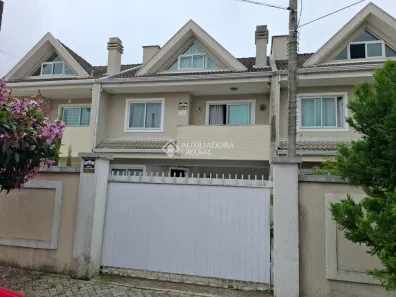 Sobrado com 3 Quartos à venda, 138m² no Capão da Imbuia, Curitiba