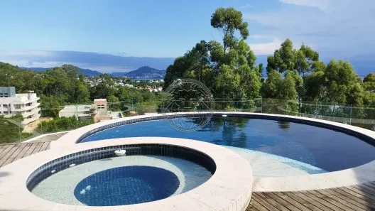 Casa de Condomínio com 4 Quartos para alugar, 1700m² no Cacupé, Florianópolis