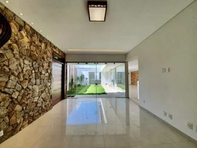 Casa com 4 Quartos para alugar, 890m² no Residencial Morro do Sol, Itaúna