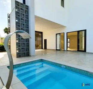 Casa de Condomínio com 4 Quartos à venda, 250m² no Barra, Balneário Camboriú