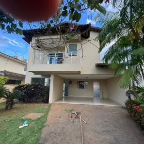 Casa de Condomínio com 4 Quartos para alugar, 280m² no Loteamento Portal do Sol II, Goiânia