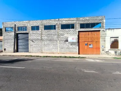 Galpão/Depósito/Armazém para alugar, 660m² no Amoroso Costa, Uberaba