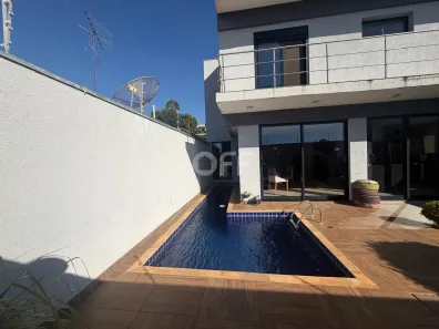 Sobrado com 3 Quartos à venda, 242m² no Parque Beatriz, Campinas