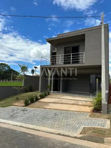 Casa de Condomínio com 3 Quartos à venda, 250m² no Colinas do Castelo, Jaguariúna