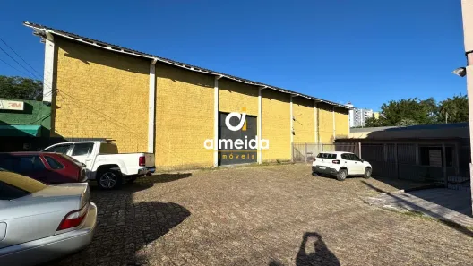 Galpão/Depósito/Armazém para alugar, 750m² no Duque de Caxias, Santa Maria