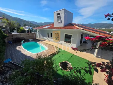 Casa com 5 Quartos à venda, 282m² no Cacupé, Florianópolis