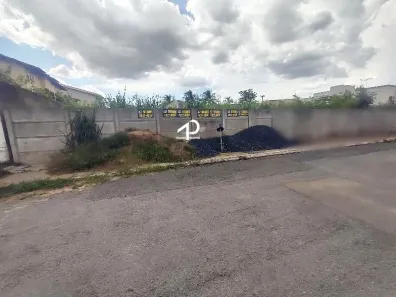 Lote/Terreno à venda, 450m² no Santa Cruz, Cuiabá