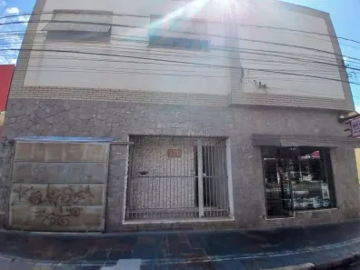 Casa com 1 Quarto para alugar, 168m² no Centro, Araraquara
