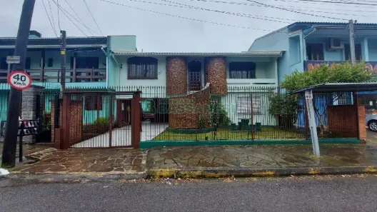 Casa com 5 Quartos para alugar, 312m² no São Ciro, Caxias do Sul