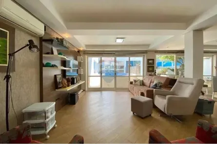 Casa com 4 Quartos para alugar, 337m² no Nonoai, Santa Maria