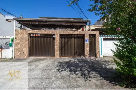 Casa com 3 Quartos para alugar, 100m² no Brás de Pina, Rio de Janeiro