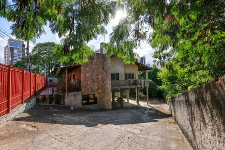 Imóvel Comercial com 4 Quartos à venda, 379m² no Jardim Faculdade, Sorocaba