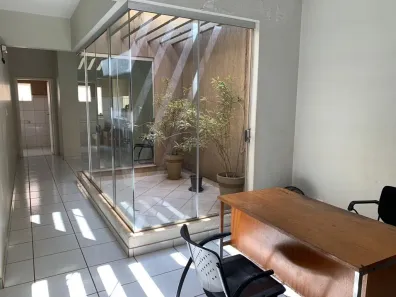 Imóvel Comercial à venda, 150m² no Chácaras Tubalina e Quartel, Uberlândia