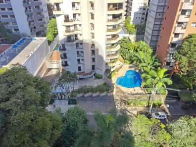 Apartamento com 4 Quartos para alugar, 240m² no Moema, São Paulo