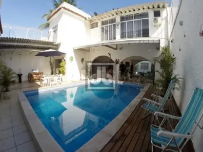 Casa com 8 Quartos à venda, 374m² no Moneró, Rio de Janeiro