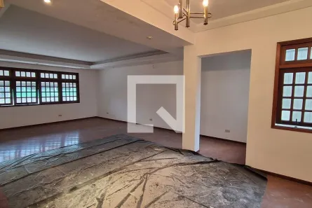 Casa com 5 Quartos à venda, 330m² no Jardim do Mar, São Bernardo do Campo