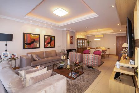 Apartamento com 3 Quartos à venda, 202m² no Vila Ipiranga, Porto Alegre