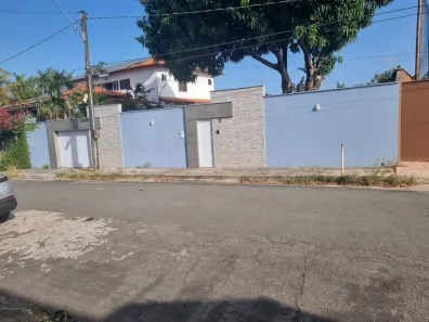 Casa com 4 Quartos para alugar, 1000m² no Olho D'Água, São Luís