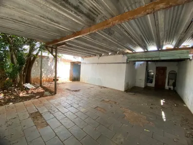 Lote/Terreno à venda, 300m² no São Jorge, Uberlândia