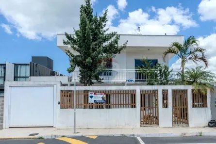 Casa com 5 Quartos à venda, 300m² no Centro, Balneário Camboriú