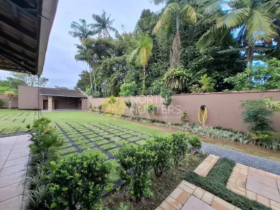 Sobrado com 3 Quartos à venda, 360m² no Glória, Joinville