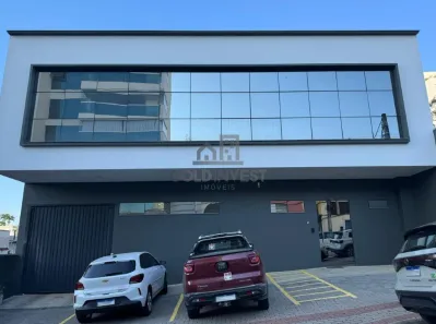 Sala Comercial para alugar, 290m² no Centro I, Brusque