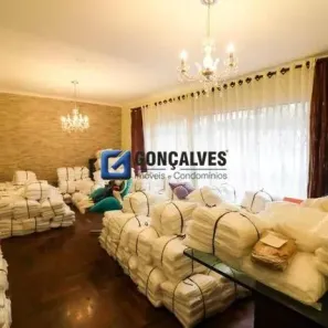 Sobrado com 3 Quartos para alugar, 338m² no Vila América, Santo André