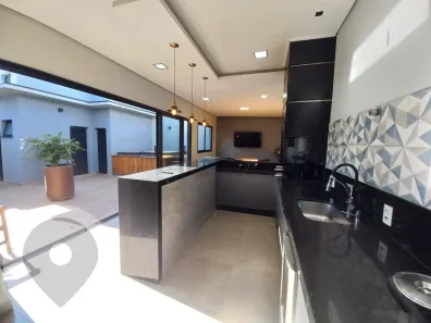 Casa com 3 Quartos à venda, 200m² no Jardim García, Campinas