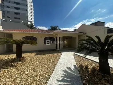 Casa com 3 Quartos à venda, 156m² no Centro, Palhoça
