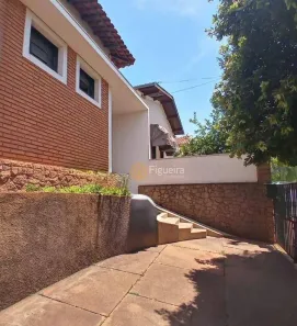 Casa com 4 Quartos à venda, 115m² no Centro, Barretos