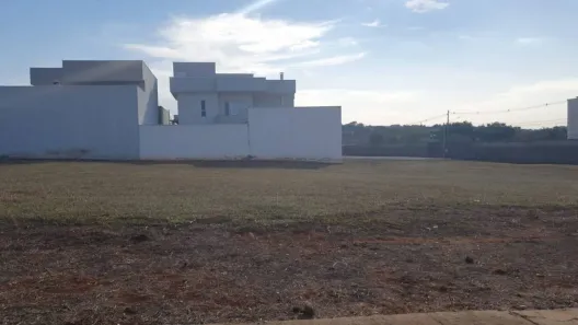 Lote/Terreno à venda, 450m² no Chácara Letônia, Americana