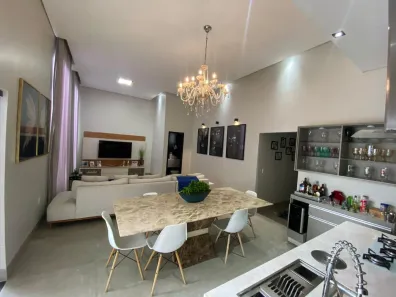 Casa com 3 Quartos à venda, 155m² no Jardim Canaã, Uberlândia